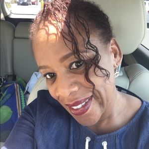 Meet your Posher, Beverly